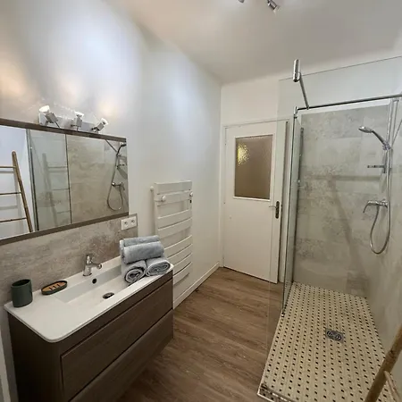 Grand T2 - Proche Port Et Transports Апартаменти