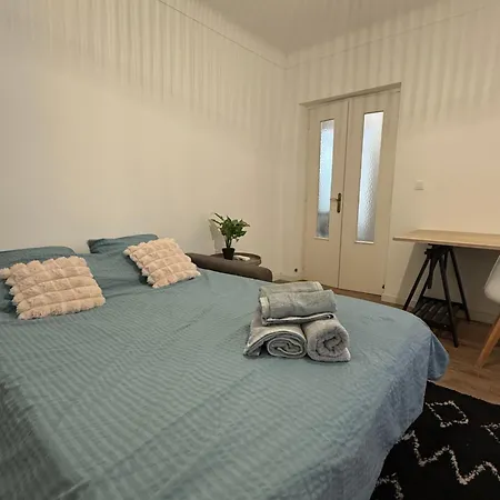 Grand T2 - Proche Port Et Transports *