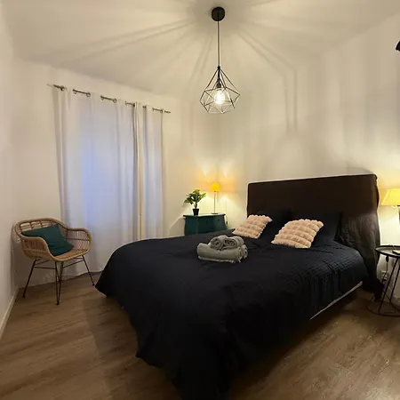 Grand T2 - Proche Port Et Transports Apartment *