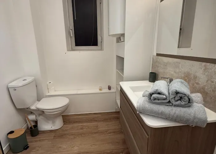 Apartment Grand T2 - Proche Port Et Transports *