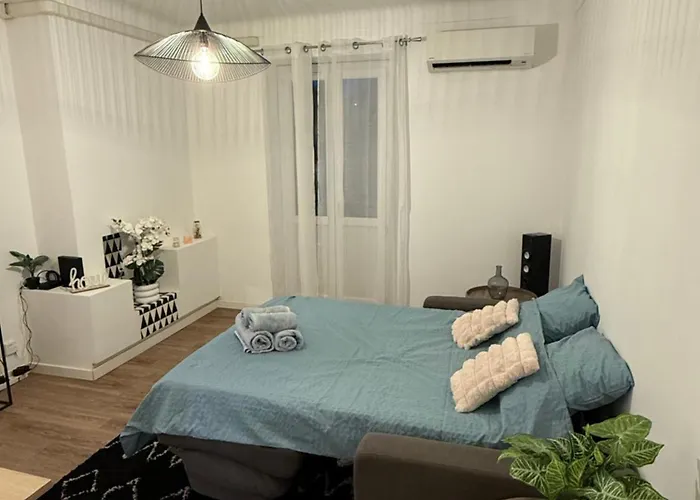 Grand T2 - Proche Port Et Transports